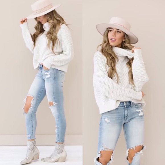 Cream Melange Turtleneck Waffle Sweater - Picture 3 of 7